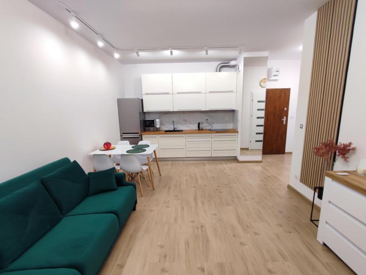 Apartament Geodezyjna 72 *